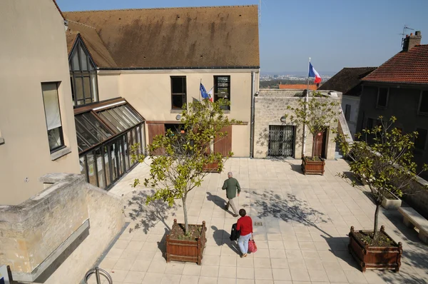 Francia, el ayuntamiento de Courdimanche en V al d Oise —  Fotos de Stock