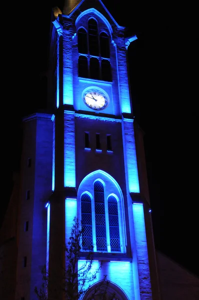 stock image France, church of Les Mureaux at night