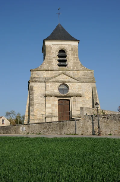 Γαλλία, η κλασική εκκλησία του φασκόμηλου σε v al d oise — Φωτογραφία Αρχείου
