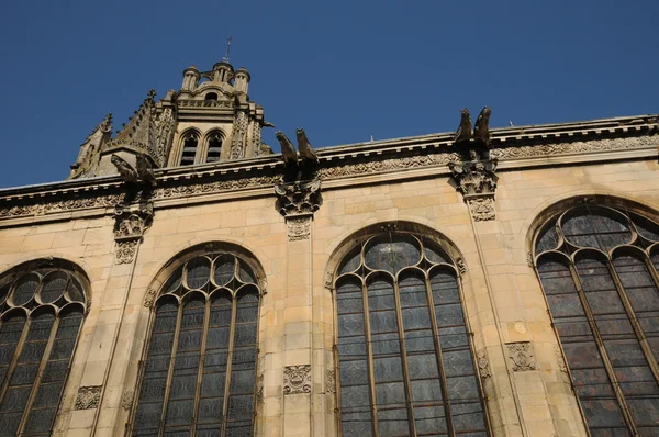 Francia, el exterior de la catedral de Pontoise — Foto de Stock