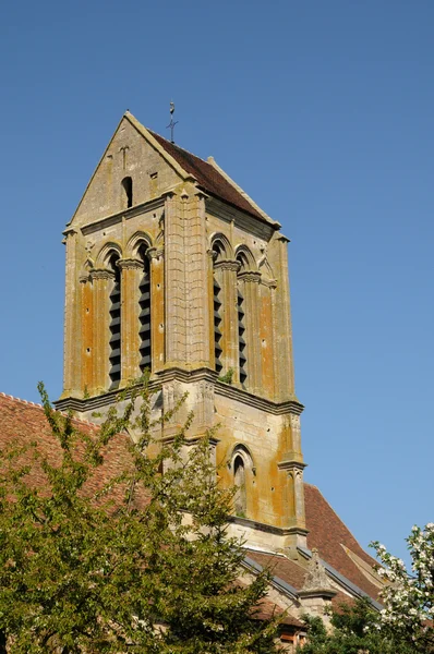 Ile de France, de oude kerk van Hérouville — Stockfoto