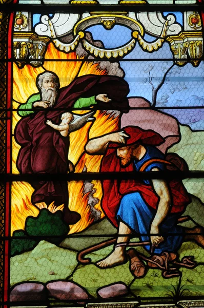 フランス、レ ミュローの教会のステンド グラスの窓 — ストック写真