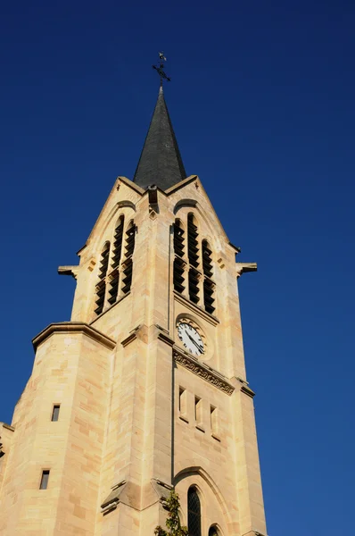 Frankrike, yvelines, kyrkan av les mureaux — Stockfoto