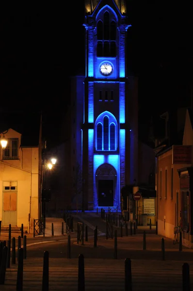 stock image France, church of Les Mureaux at night