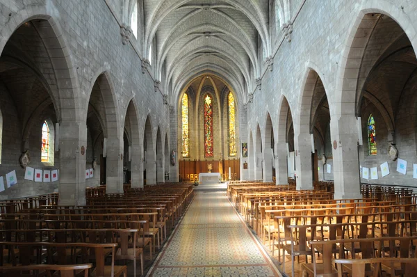 Frankrike, interiör les mureaux kyrka — Stockfoto