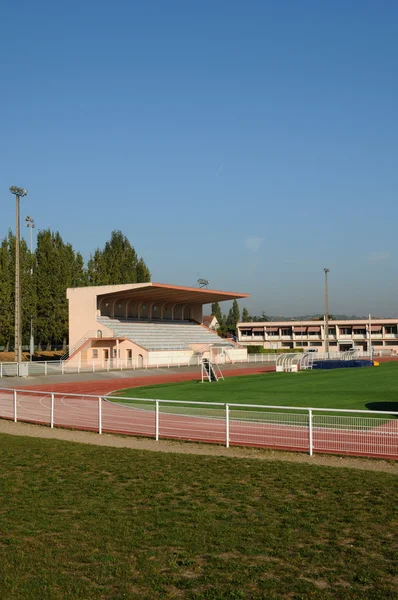 Frankrike, stadion i les mureaux — Stockfoto