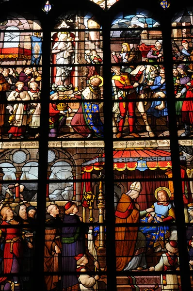 Francia, vetrata nella cattedrale di Pontoise — Foto Stock