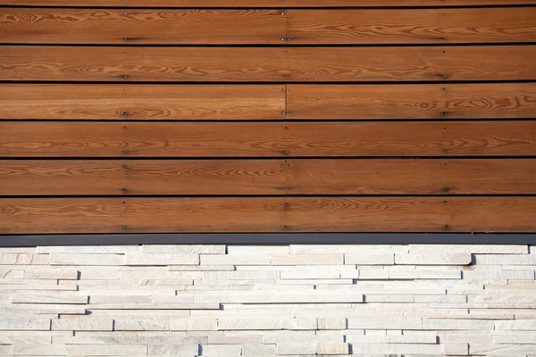 Muro di legno e pietra — Foto Stock