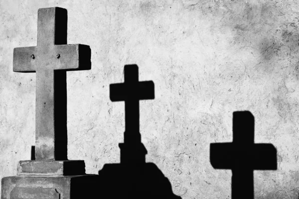 Kreuz und zwei Schatten — Stockfoto