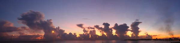 Un'alba nuvolosa, Habana, Cuba Fotografia Stock