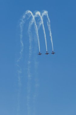 3 akrobatik ekstra 300 birlikte airshow düşen