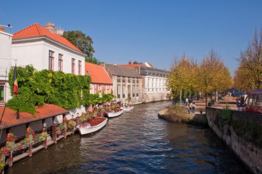 brocanteur ve canal adlı brugge - Belçika