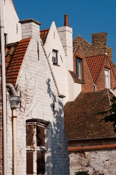 Telhados típicos em Brugge - Bélgica — Fotografia de Stock