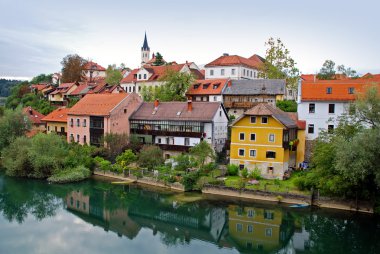 Novo mesto nehir köprüsü - Slovenya