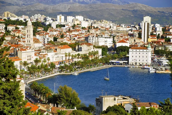 Vista da costa de Split da colina mariana - Croácia — Fotografia de Stock