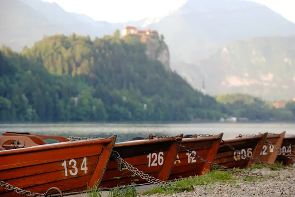 Drewniane łodzie w bled - Słowenia — Zdjęcie stockowe