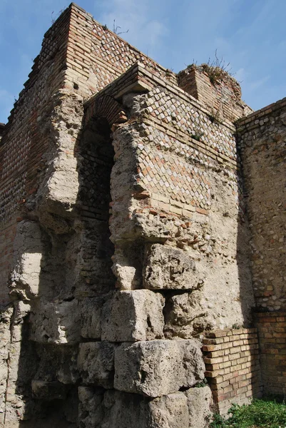 L'antica città di Chieti in Abruzzo — Foto Stock