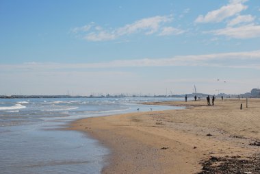 güneşli bir gün Adriyatik sahil pescara