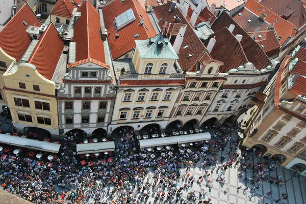 布拉格，捷克的播种期，与它的宫殿、 桥梁和城堡的资本 — 图库照片