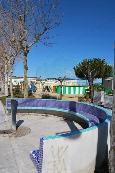 A vízparti, a kikötő és a strand Pescara — Stock Fotó