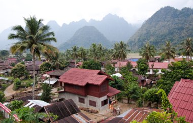 Laos tipik bir köyü