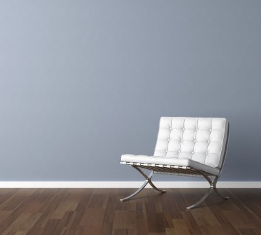 mavi duvar ile beyaz sandalye iç tasarım