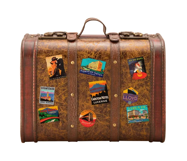 Régi bőrönd utazási matricák elszigetelt Vágógörbe — Stock Fotó