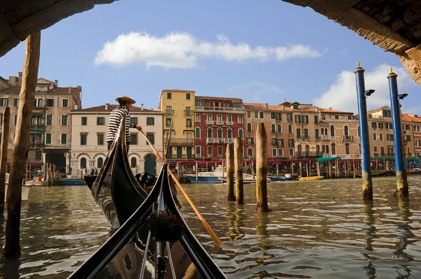gondolcu grand canal, venice üzerinde