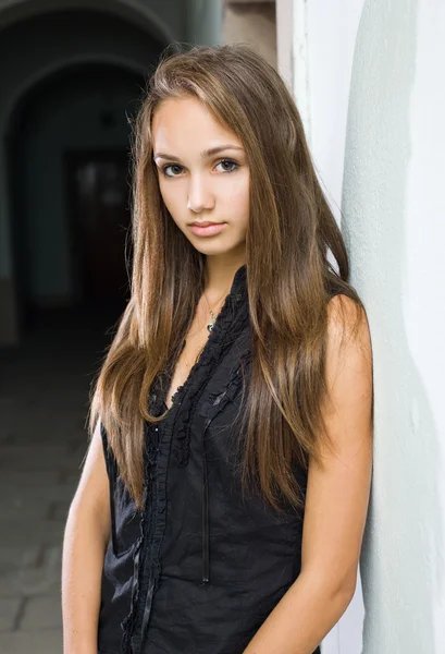 Pompás fiatal brunette modell. — Stock Fotó