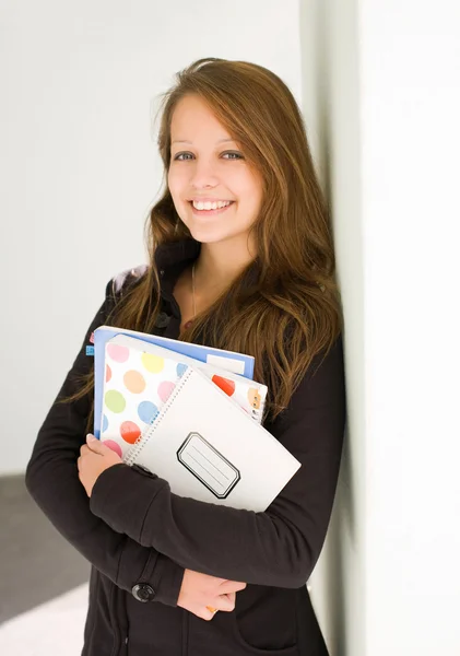 Veselá mladá studentka. — Stock fotografie