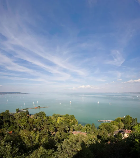 stock image Vertorama of Tihany's port.