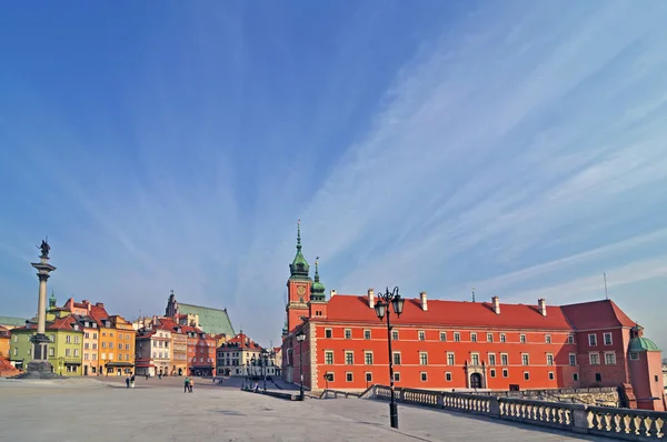 Säule und königliches Schloss in Warschau, Polen — Stockfoto