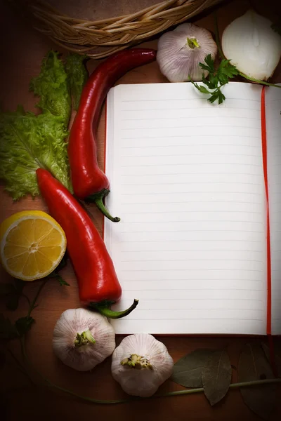 Bærbar bok for kulinariske oppskrifter og måltider – stockfoto