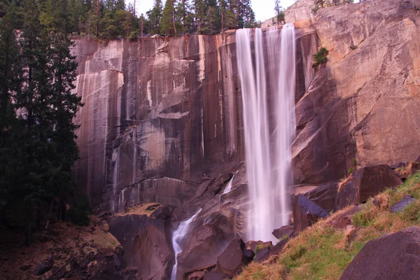 Vernal Fall in Yosemite NP — Stock Photo, Image