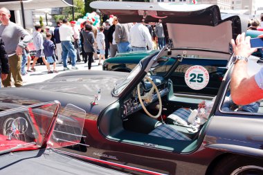 1955 mercedes benz 300sl kanatlı kapılarla