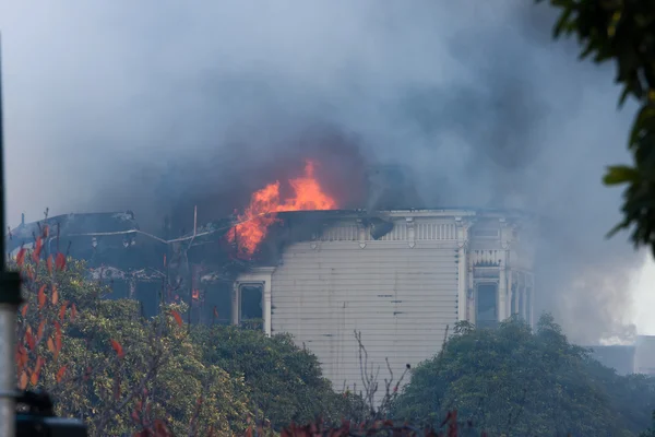 San Francisco - maisons en feu — Photo