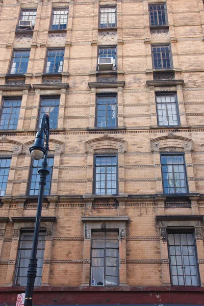Windows, yüksek bina — Stok fotoğraf