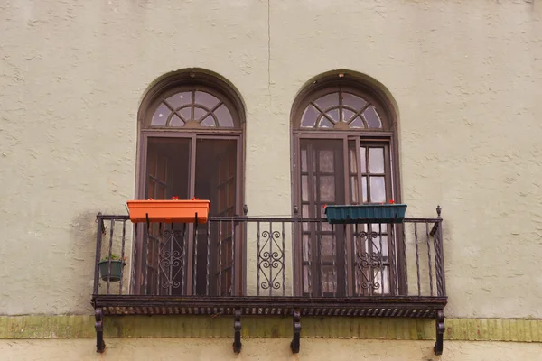 Balcón de 2 puertas — Foto de Stock