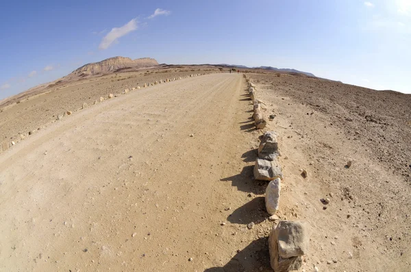 Tourist trail in Negev desert. — Stock Photo, Image