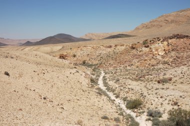 Ramon negev Çölü'nde krater.