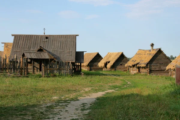 Ülke tarafında eski evleri — Stok fotoğraf