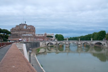 san angelo Kalesi ve tiber Nehri'nin köprü