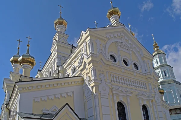 Ποκρόβσκι καθεδρικό ναό, το Χάρκοβο, Ουκρανία — 图库照片