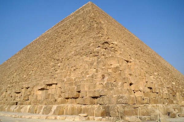 著名的古代埃及在开罗吉萨金字塔 — 图库照片