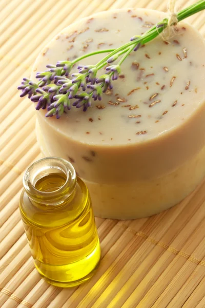 Aroma olej s mýdlem — Stock fotografie