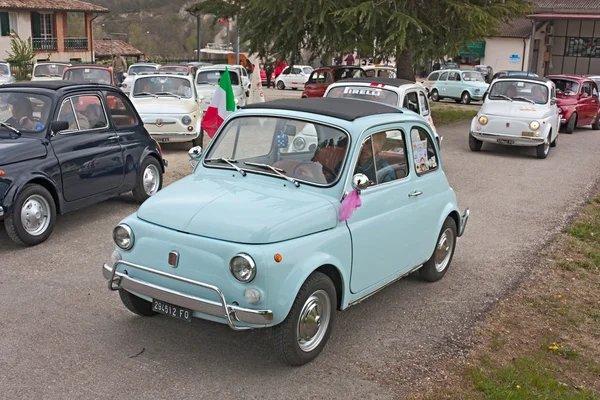 Старый Fiat 500 — стоковое фото