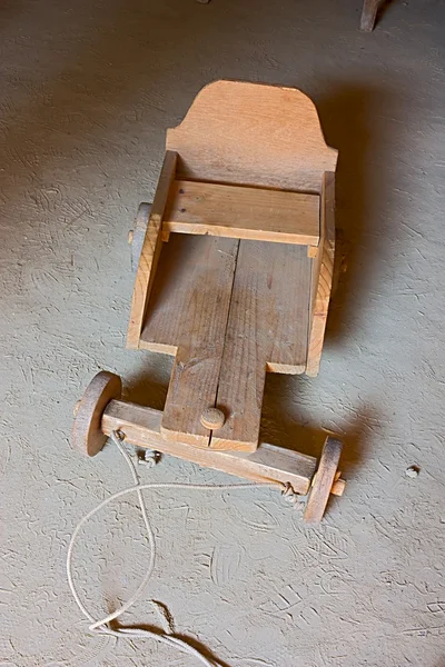 Старий візок для дітей — стокове фото