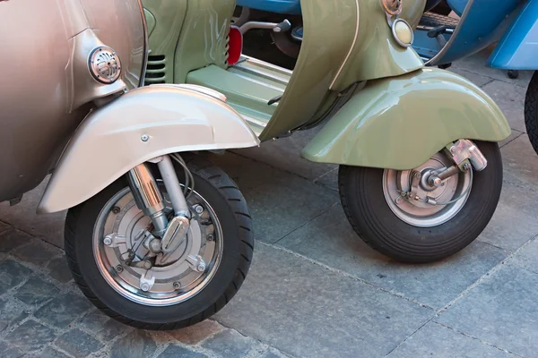 Vintage scooter wielen — Stockfoto