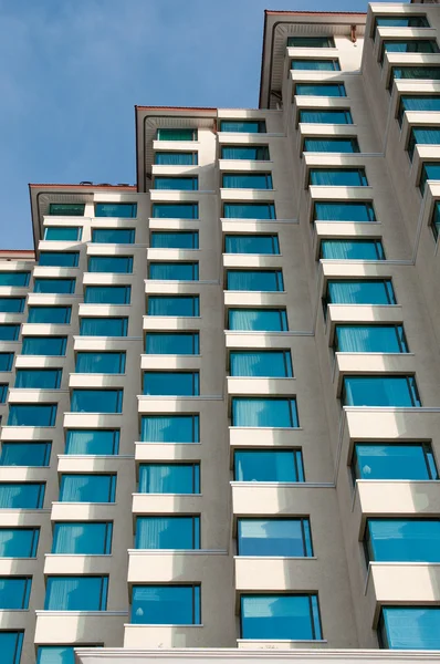 Edifício moderno hotel — Fotografia de Stock