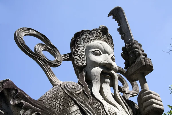 Статуя Стража, Ват Пхо, Бангкок — стоковое фото